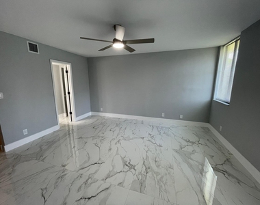 9509 Sw 1st Court - Photo Thumbnail 9