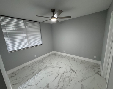 9509 Sw 1st Court - Photo Thumbnail 18