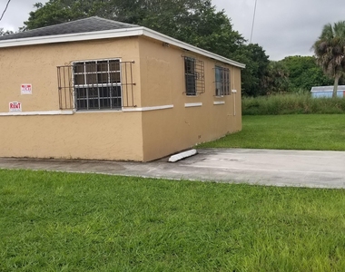 1607 Avenue - Photo Thumbnail 20