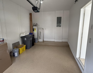 7218 Panache Way - Photo Thumbnail 22