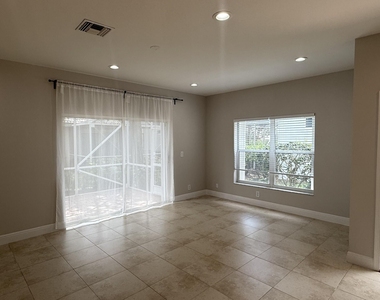7218 Panache Way - Photo Thumbnail 2