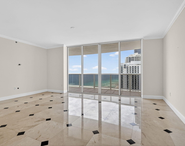 18911 Collins Avenue - Photo Thumbnail 6