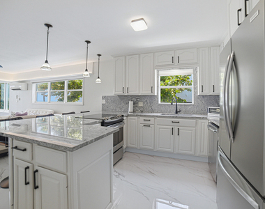 8 Briny Avenue - Photo Thumbnail 4