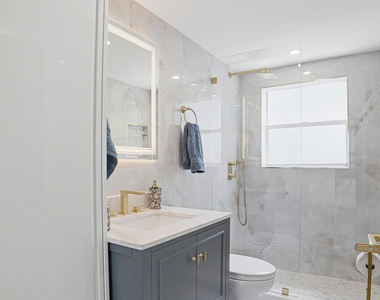 8 Briny Avenue - Photo Thumbnail 14