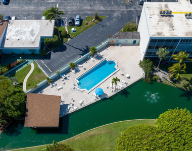 896 N Federal Highway - Photo Thumbnail 42