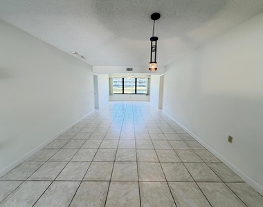 3511 Village Boulevard - Photo Thumbnail 4