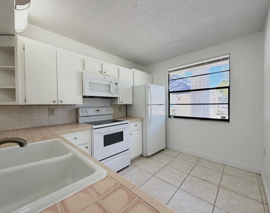3511 Village Boulevard - Photo Thumbnail 3