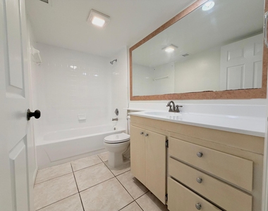 3511 Village Boulevard - Photo Thumbnail 14