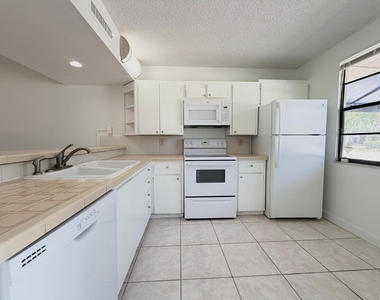3511 Village Boulevard - Photo Thumbnail 11