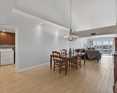 701 Seafarer Circle - Photo Thumbnail 4