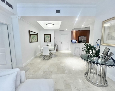 701 S Olive Avenue S - Photo Thumbnail 26