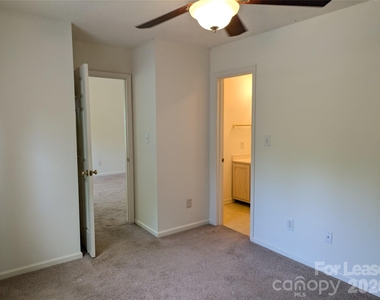 108 Bogey Lane - Photo Thumbnail 7