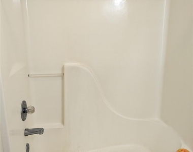 108 Bogey Lane - Photo Thumbnail 14