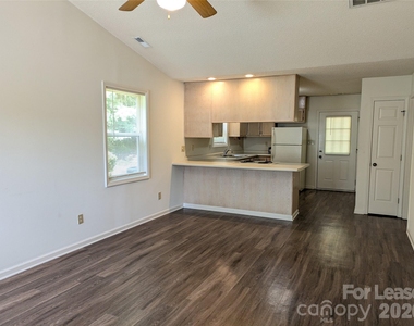 111 Birdie Court - Photo Thumbnail 2