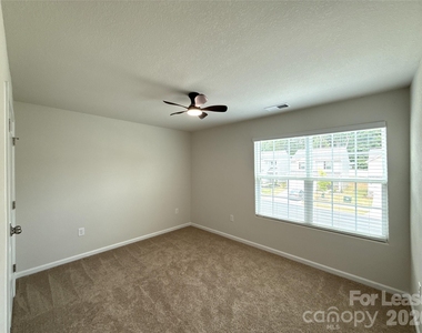 6225 Lowe Lane - Photo Thumbnail 12