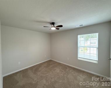 6225 Lowe Lane - Photo Thumbnail 9
