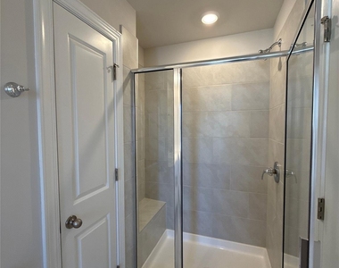 125 Utility Lane - Photo Thumbnail 8