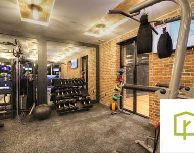 1003 Greene Avenue - Photo Thumbnail 12