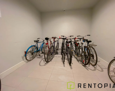 1003 Greene Avenue - Photo Thumbnail 15