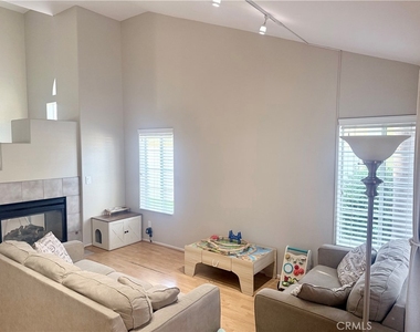 26587 Alta - Photo Thumbnail 2