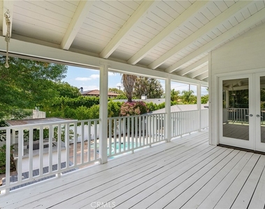 22904 Calvert Street - Photo Thumbnail 33