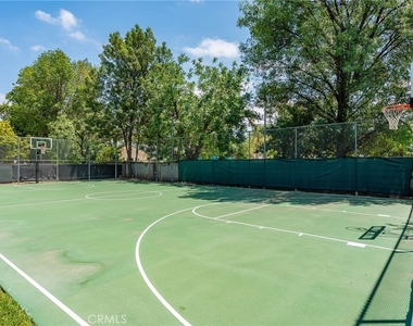 22904 Calvert Street - Photo Thumbnail 53