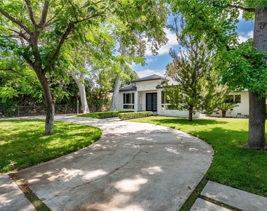 22904 Calvert Street - Photo Thumbnail 1