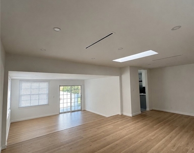 2618 N 6th Street - Photo Thumbnail 8