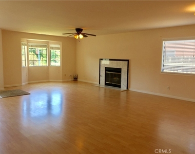 22451 Dolorosa Street - Photo Thumbnail 2