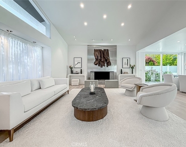4266 Louise Avenue - Photo Thumbnail 2