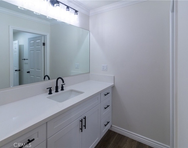 13540 Hubbard - Photo Thumbnail 17