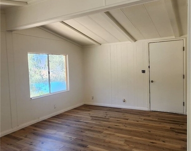 216 Kearns - Photo Thumbnail 6