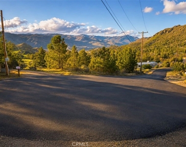 216 Kearns - Photo Thumbnail 18