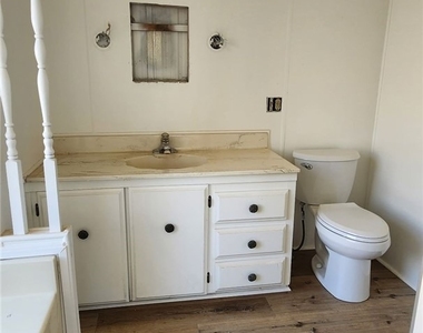 216 Kearns - Photo Thumbnail 9