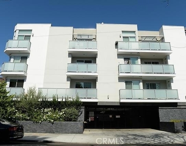 7133 Hawthorn Avenue - Photo Thumbnail 1