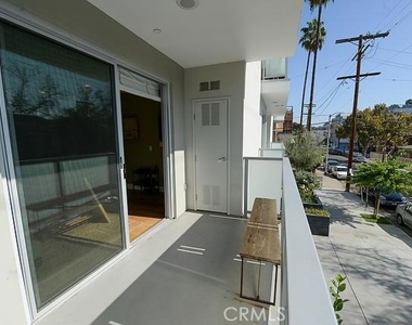7133 Hawthorn Avenue - Photo Thumbnail 14