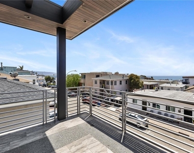 726 Loma Drive - Photo Thumbnail 24
