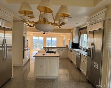 16004 Aurora Crest Drive - Photo Thumbnail 5