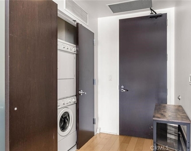 1100 S Hope Street - Photo Thumbnail 17