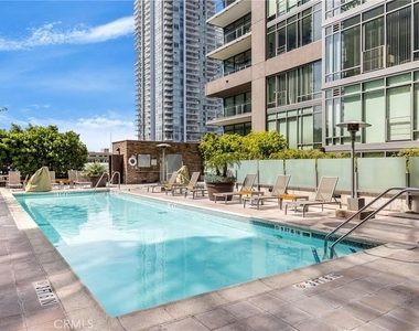 1100 S Hope Street - Photo Thumbnail 20