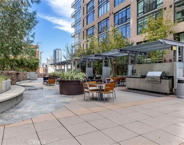 1100 S Hope Street - Photo Thumbnail 19