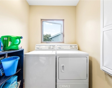 1720 Crestview - Photo Thumbnail 20