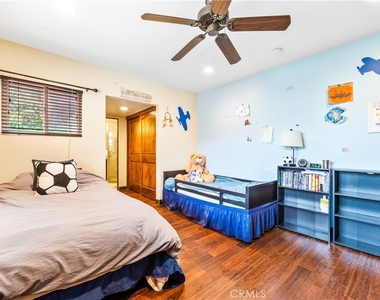 1720 Crestview - Photo Thumbnail 21