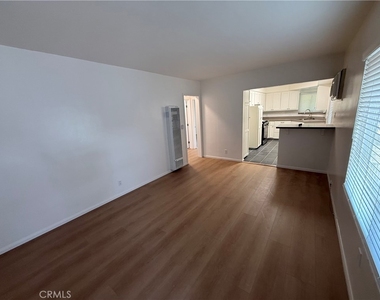 10317 Pinehurst Avenue - Photo Thumbnail 1