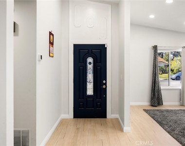 13509 Destino St - Photo Thumbnail 2