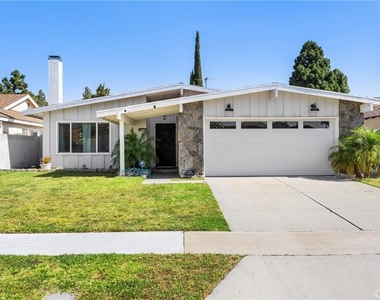 13509 Destino St - Photo Thumbnail 34