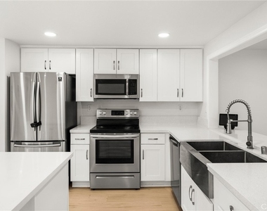 13509 Destino St - Photo Thumbnail 14