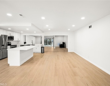 13509 Destino St - Photo Thumbnail 17