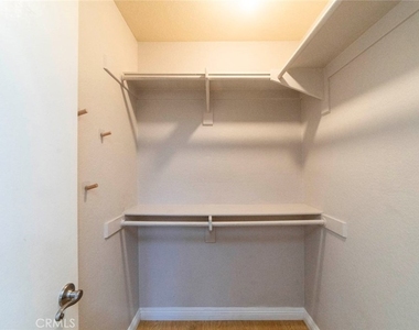 26212 E Sanz - Photo Thumbnail 5