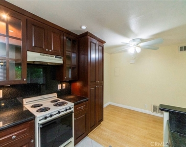 26212 E Sanz - Photo Thumbnail 10